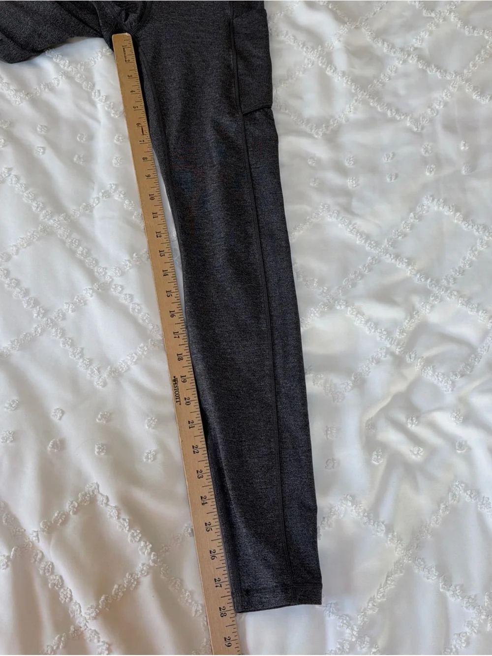 Lululemon 28” Speed Up Tight *Full-On Luxtreme Luon Knit Heathered Gray Size 4